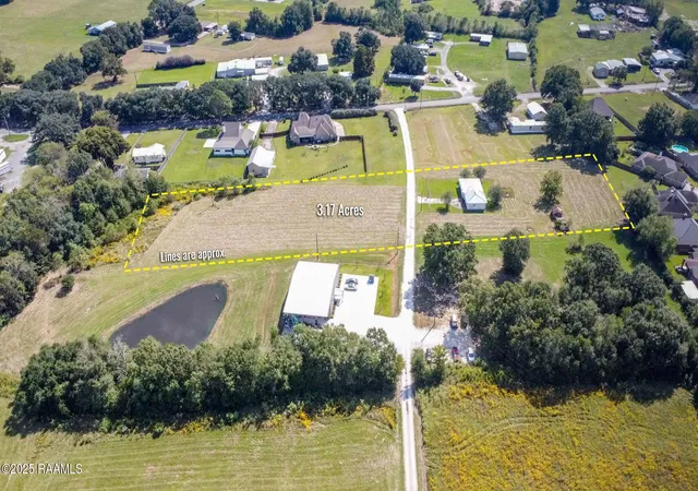 2nd image of 251 Touchet Rd, Lafayette, LA 70506 | MLS# 2500004155