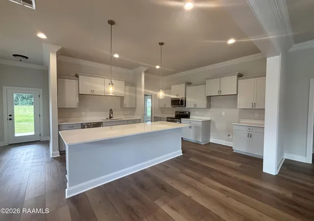 Photo 3 of Single family home for sale at 125 Oak Hvn Dr, Lafayette, LA 70507 | MLS# 2600003107 | Listing updated on 2026-09-01