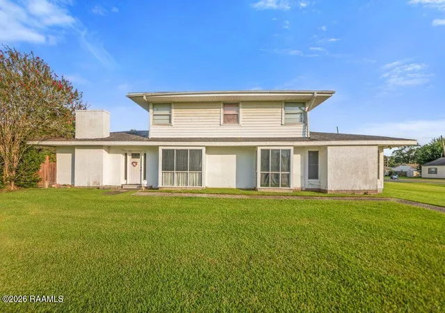 Photo 2 of Single family home for sale at 625 W 16th Street, Crowley, LA 70526 | MLS# 2600007320 | Listing updated on 2026-08-13