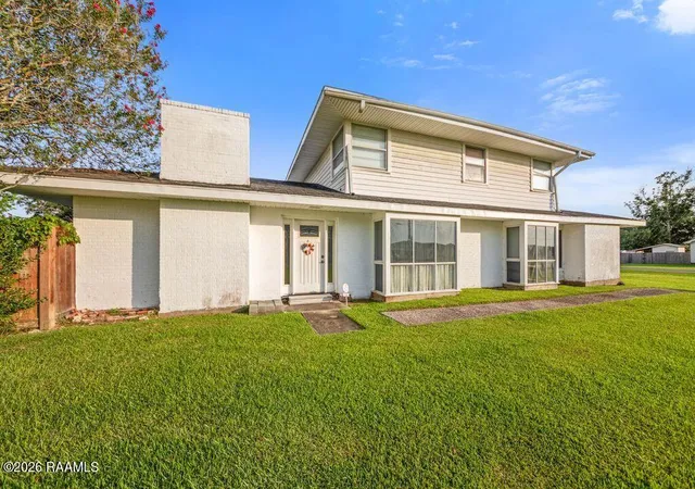 Photo 2 of Single family home for sale at 625 W 16th Street, Crowley, LA 70526 | MLS# 2600007320 | Listing updated on 2026-08-13