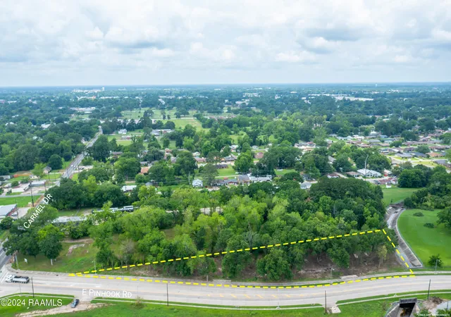 3rd image of 2100 Blk E Pinhook Rd, Lafayette, LA 70501 | MLS# 24004510