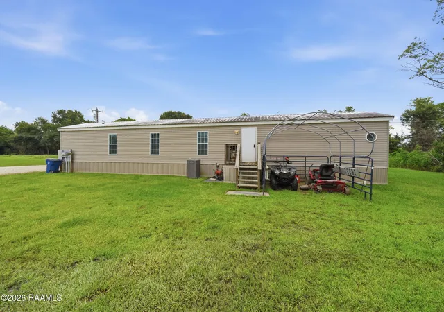 Homes for sale in Church Point, LA | 1855 Osage Trl, Church Point, LA 70525 | MLS# 2600005550