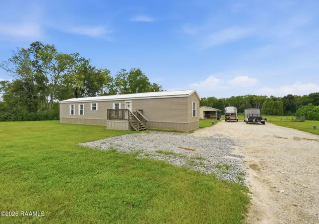 Homes for sale in Church Point, LA | 1855 Osage Trl, Church Point, LA 70525 | MLS# 2600005550