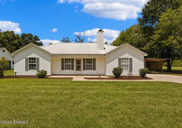 Photo 1 of Single family home for sale at 215 Julie Dr, Lafayette, LA 70508 | MLS# 2600007914 | Listing updated on 2026-09-16