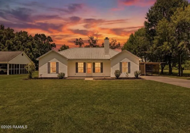 Photo 1 of Single family home for sale at 215 Julie Dr, Lafayette, LA 70508 | MLS# 2600007914 | Listing updated on 2026-09-16