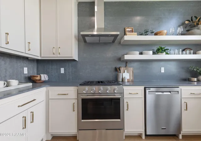 Photo 3 of Townhouse for sale at 104 Southern Hts Dr, Lafayette, LA 70508 | MLS# 2600007715 | Listing updated on 2026-08-22
