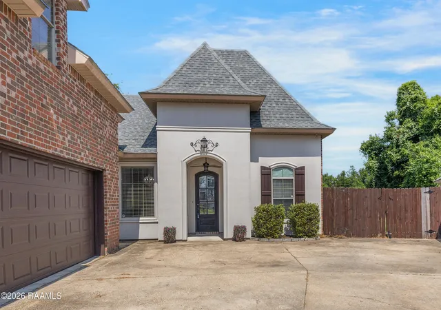 Photo 2 of Single family home for sale at 117 Range Dr, Lafayette, LA 70508 | MLS# 2600005933 | Listing updated on 2026-08-27