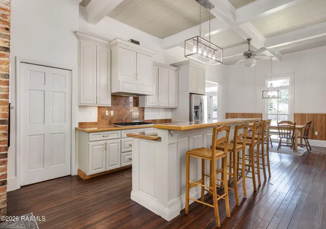 Homes for sale in New Iberia, LA | 408 Little Guy Ln, New Iberia, LA 70563 | MLS# 2600004391