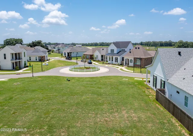 2nd image of 121 Trail Pointe Dr, Scott, LA 70583 | MLS# 23006521