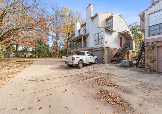 2nd image of 1400 E Bayou Pkwy #3c, Lafayette, LA 70508 | MLS# 2600004851