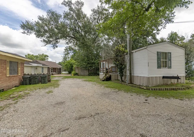 2nd image of 1222 Saint Mary St, Scott, LA 70583 | MLS# 2600005042