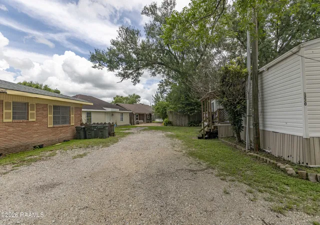 Photo 3 of Multi family home for sale at 1222 Saint Mary St, Scott, LA 70583 | MLS# 2600005042 | Listing updated on 2026-07-21