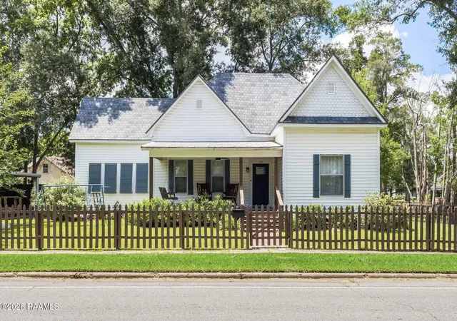 Photo 1 of Single family home for sale at 625 E 2nd Street, Crowley, LA 70526 | MLS# 2600006072 | Listing updated on 2026-07-03
