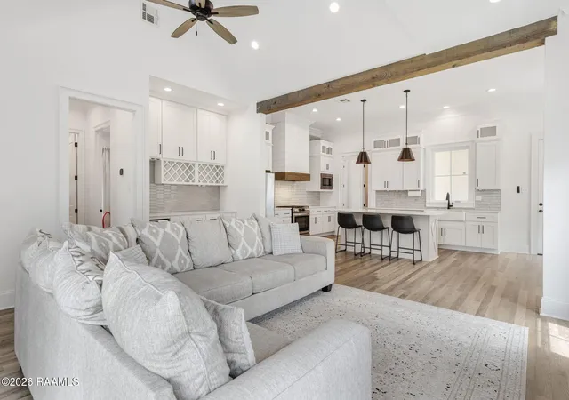 Photo 3 of Single family home for sale at 108 Shadow Bnd Dr, Broussard, LA 70518 | MLS# 2600004448 | Listing updated on 2026-08-25
