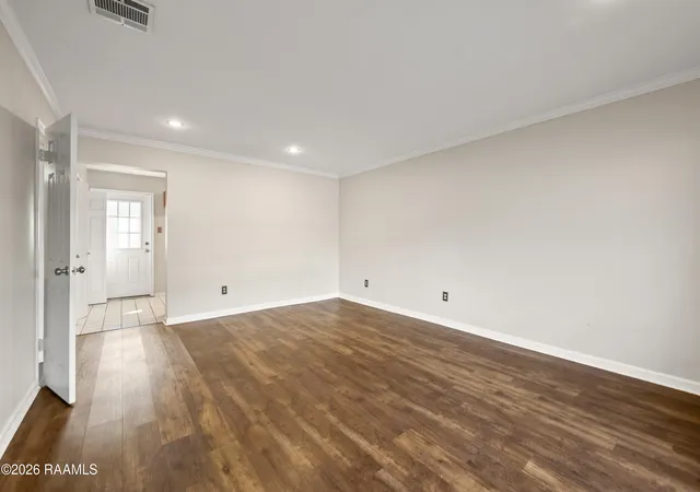 2nd image of 100 Winchester Dr #504, Lafayette, LA 70506 | MLS# 2600007859