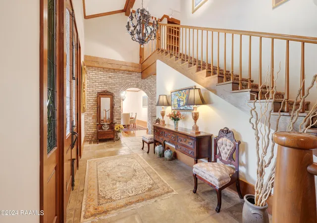 Photo 4 of Single family home for sale at 301 Beverly Dr, Lafayette, LA 70503 | MLS# 2500001963 | Listing updated on 2026-05-16