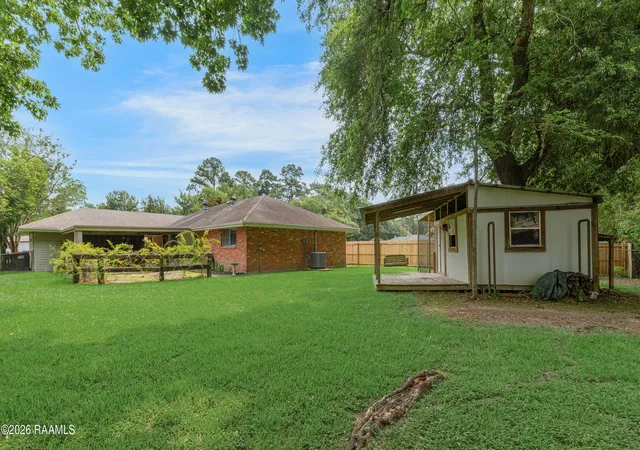 12th image of 418 Corona Dr, Lafayette, LA 70503 | MLS# 2600005867