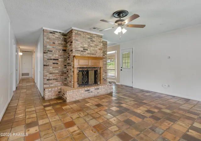 3rd image of 418 Corona Dr, Lafayette, LA 70503 | MLS# 2600005867