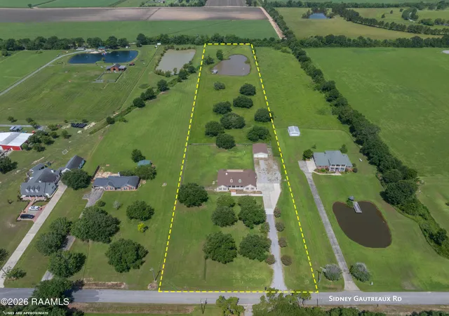 3rd image of 8022 Sidney Gautreaux Rd, Abbeville, LA 70510 | MLS# 2600006749
