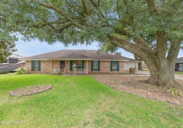 2nd image of 522 Claude St, Breaux Bridge, LA 70517 | MLS# 2600007212