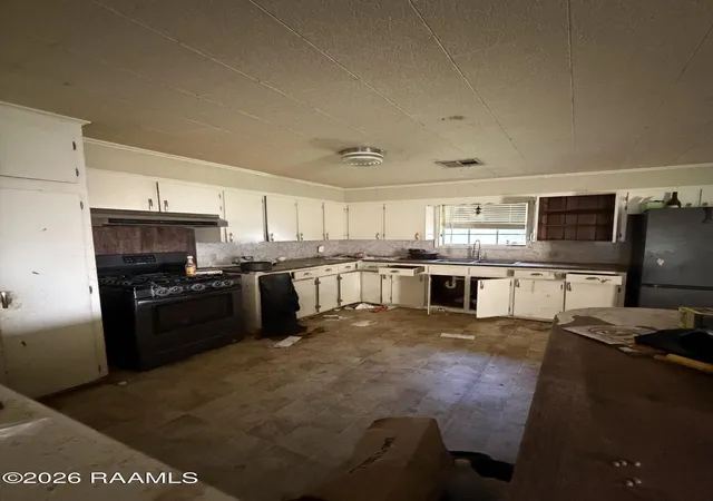 Photo 2 of Single family home for sale at 101 Chatagnier St, Eunice, LA 70535 | MLS# 2600006996 | Listing updated on 2026-07-29