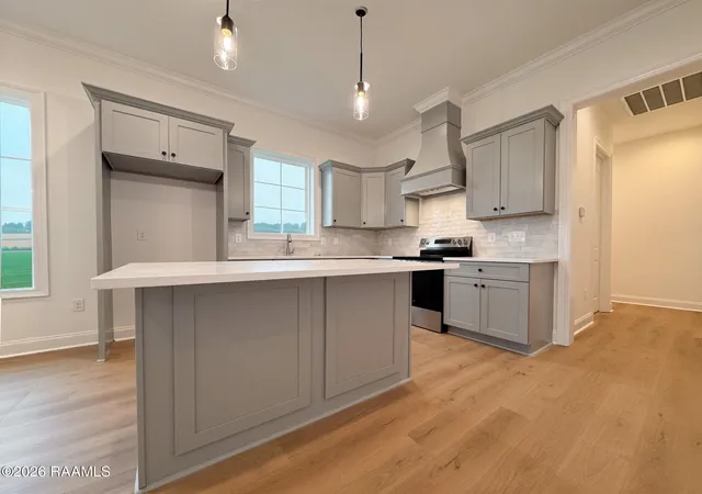 3rd image of 302 Cypress Ridge Dr, New Iberia, LA 70563 | MLS# 2600004101