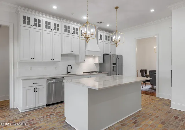 4th image of 208 Hundred Oaks Dr, Youngsville, LA 70592 | MLS# 2600006823