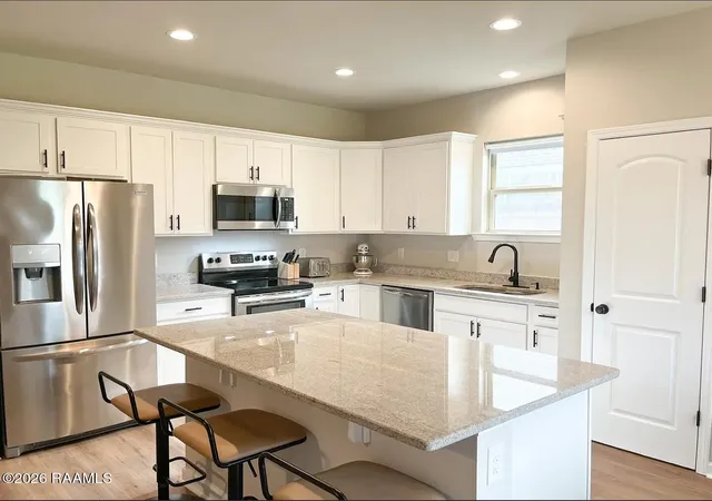 Photo 3 of Single family home for sale at 211 Sparkling Meadows Ln, Lafayette, LA 70506 | MLS# 2600006268 | Listing updated on 2026-08-19