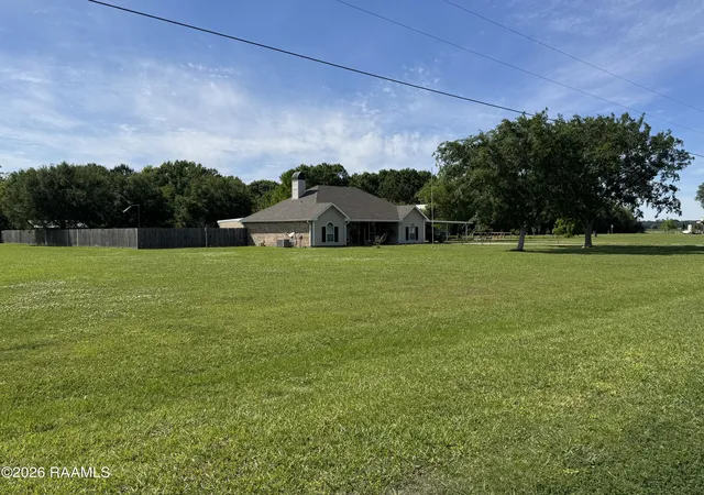 Photo 2 of Single family home for sale at 261 Bulldog Ln, Iota, LA 70543 | MLS# 2600003141 | Listing updated on 2026-09-01
