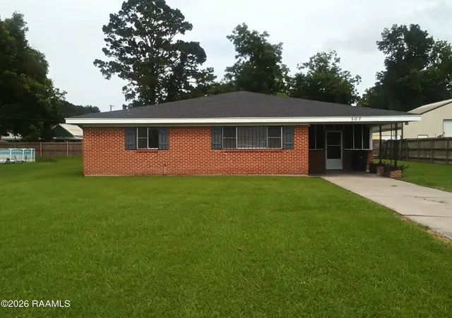 1st image of 507 S Evangeline St, New Iberia, LA 70560 | MLS# 2600006566