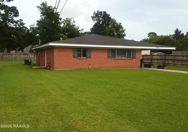 20th image of 507 S Evangeline St, New Iberia, LA 70560 | MLS# 2600006566