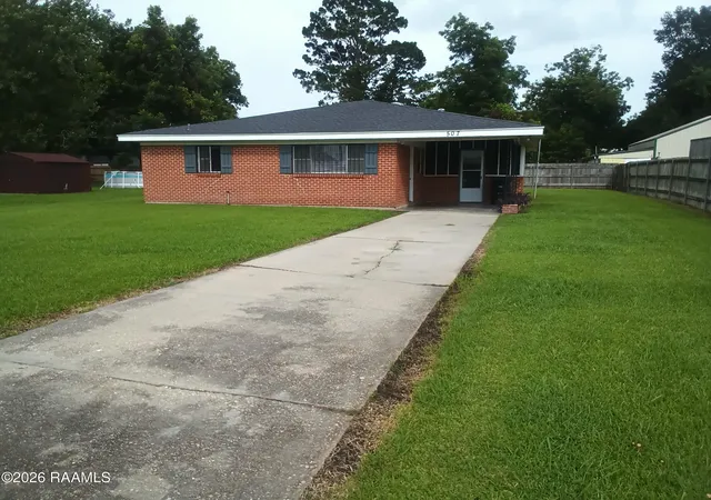 2nd image of 507 S Evangeline St, New Iberia, LA 70560 | MLS# 2600006566