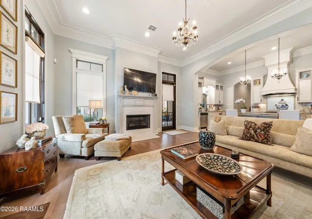Photo 3 of Sale Pending at 306 Gleneagles Cir, Broussard, LA 70518 | MLS# 2600008070 | Listing updated on 2026-09-20
