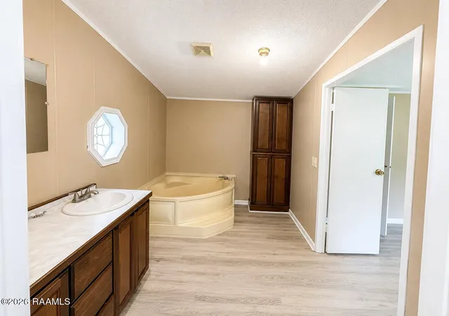 Photo 4 of Single family home for sale at 1305 Etienne St, Ville Platte, LA 70586 | MLS# 2600006935 | Listing updated on 2026-08-02