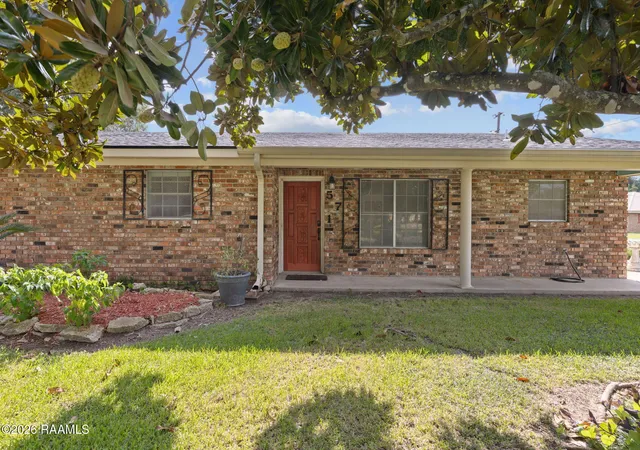 Photo 2 of Single family home for sale at 571 Mims Dr, Crowley, LA 70526 | MLS# 2600007480 | Listing updated on 2026-08-29