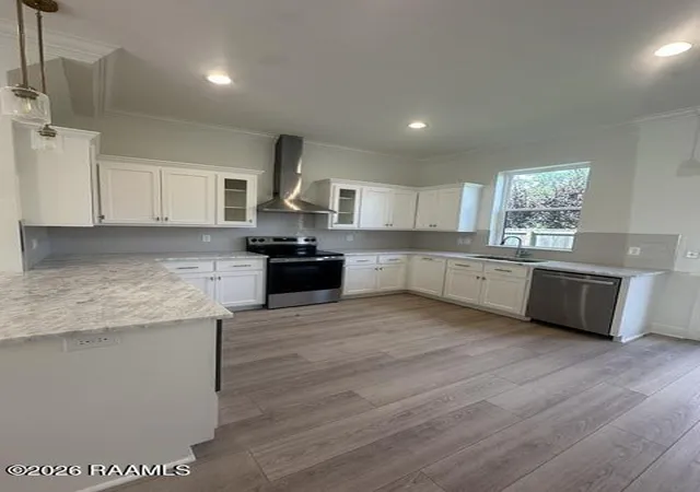 Photo 3 of Townhouse for sale at 1510 Kaliste Saloom Rd #203, Lafayette, LA 70508 | MLS# 2600006955 | Listing updated on 2026-07-29