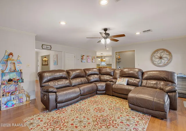 Photo 2 of Sale Pending at 303 Hollywood St, Franklin, LA 70538 | MLS# 2600006842 | Listing updated on 2026-08-12