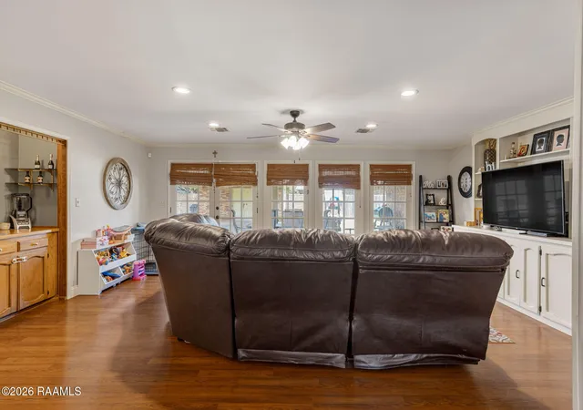 Photo 3 of Sale Pending at 303 Hollywood St, Franklin, LA 70538 | MLS# 2600006842 | Listing updated on 2026-08-12