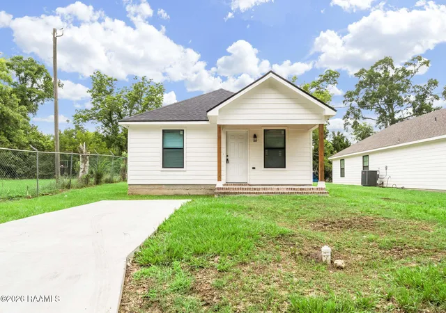 1st image of 1422 Pujo Ave, Opelousas, LA 70570 | MLS# 2600004315
