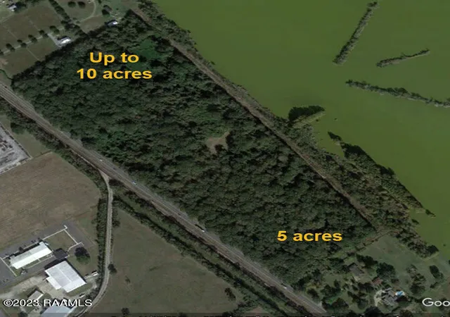 3rd image of 5000 W Old Spanish Trl, New Iberia, LA 70560 | MLS# 16007040