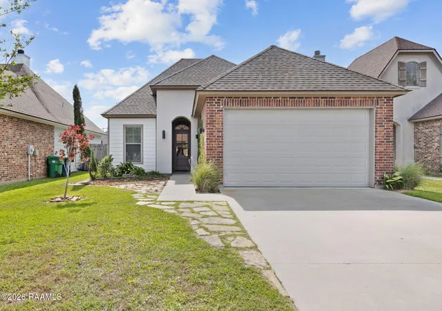 Photo 2 of Sale Pending at 103 Gilmore Rd, Youngsville, LA 70592 | MLS# 2600003228 | Listing updated on 2026-08-26
