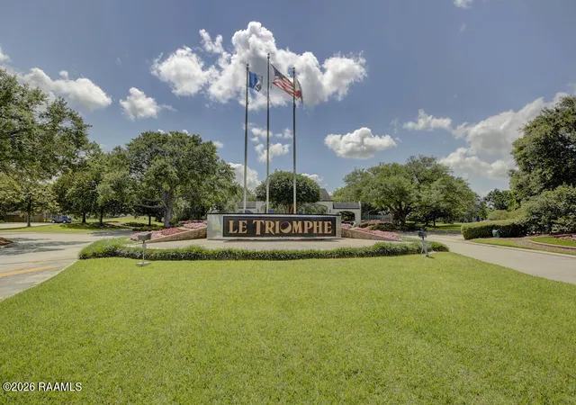 3rd image of 106 Augusta Dr, Broussard, LA 70518 | MLS# 2600000835