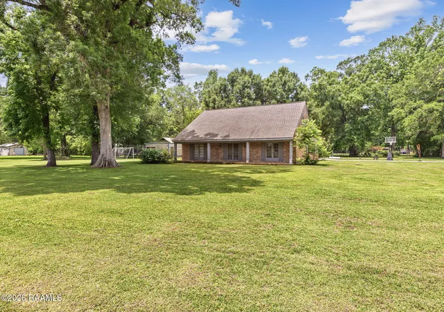 Photo 1 of Single family home for sale at 300 Wildlife Dr, Lafayette, LA 70507 | MLS# 2600005887 | Listing updated on 2026-09-03