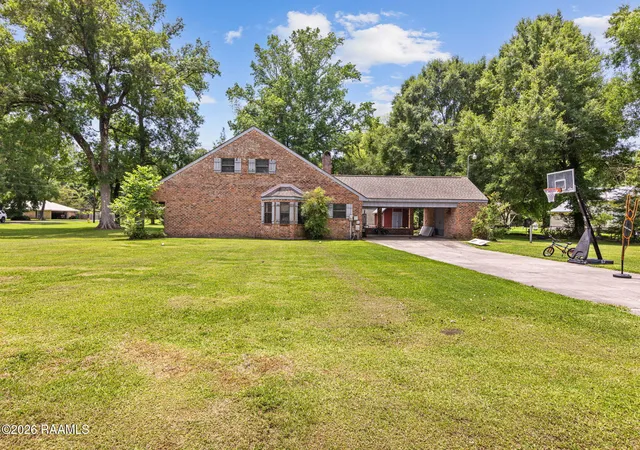 2nd image of 300 Wildlife Dr, Lafayette, LA 70507 | MLS# 2600005887