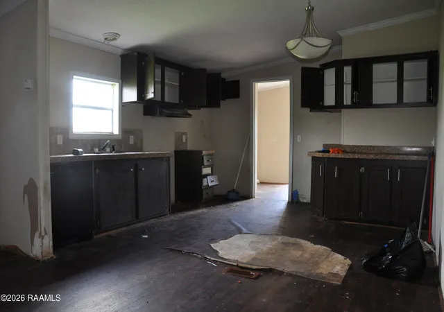 Photo 2 of Manufactured home for sale at 2515 Fieldview Dr, New Iberia, LA 70560 | MLS# 2600005106 | Listing updated on 2026-07-24