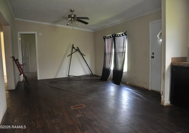 Photo 3 of Manufactured home for sale at 2515 Fieldview Dr, New Iberia, LA 70560 | MLS# 2600005106 | Listing updated on 2026-07-24