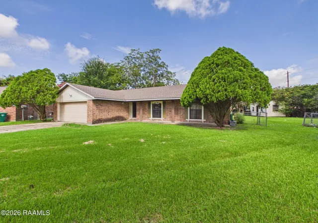 2nd image of 210 Castle Row, Lafayette, LA 70506 | MLS# 2600006670
