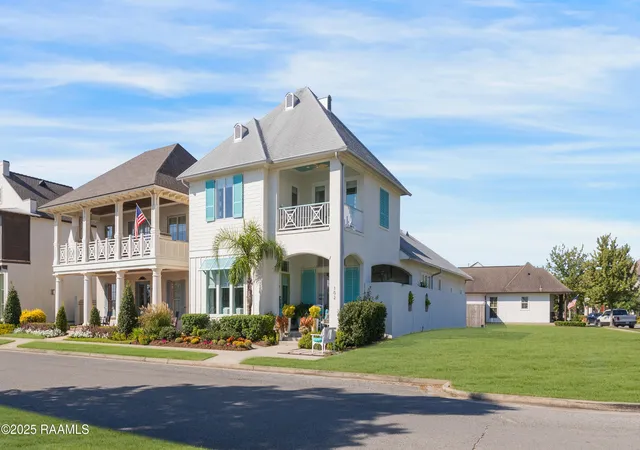 3rd image of 102 Shore Dr, Youngsville, LA 70592 | MLS# 2600005893