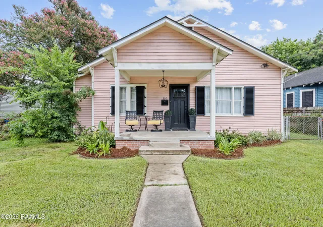 Photo 1 of Single family home for sale at 305 Cleveland St, Lafayette, LA 70501 | MLS# 2600006505 | Listing updated on 2026-09-10