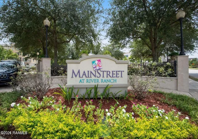 3rd image of 201 Settlers Trace Blvd #4405, Lafayette, LA 70508 | MLS# 2600004735